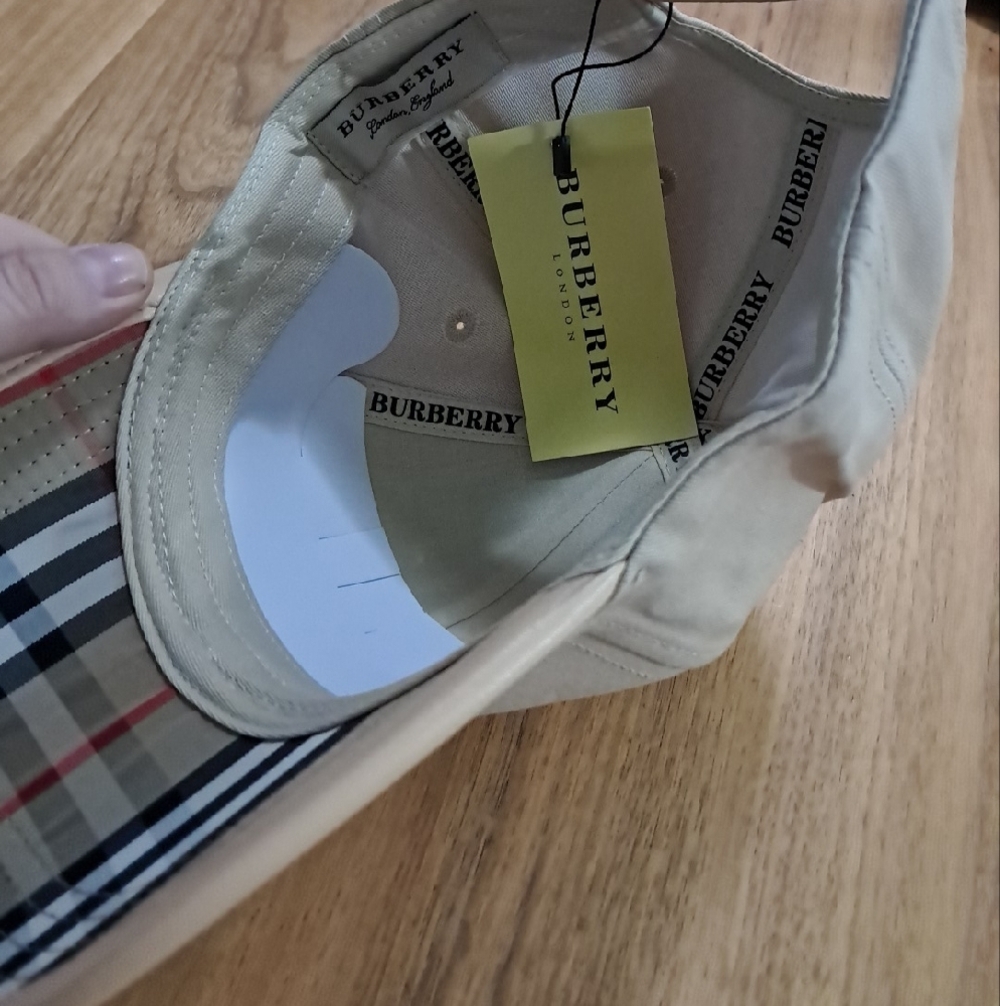 Unisex Burberry Tan Equestrian Embroidered Logo Cap - Picture 6 of 7